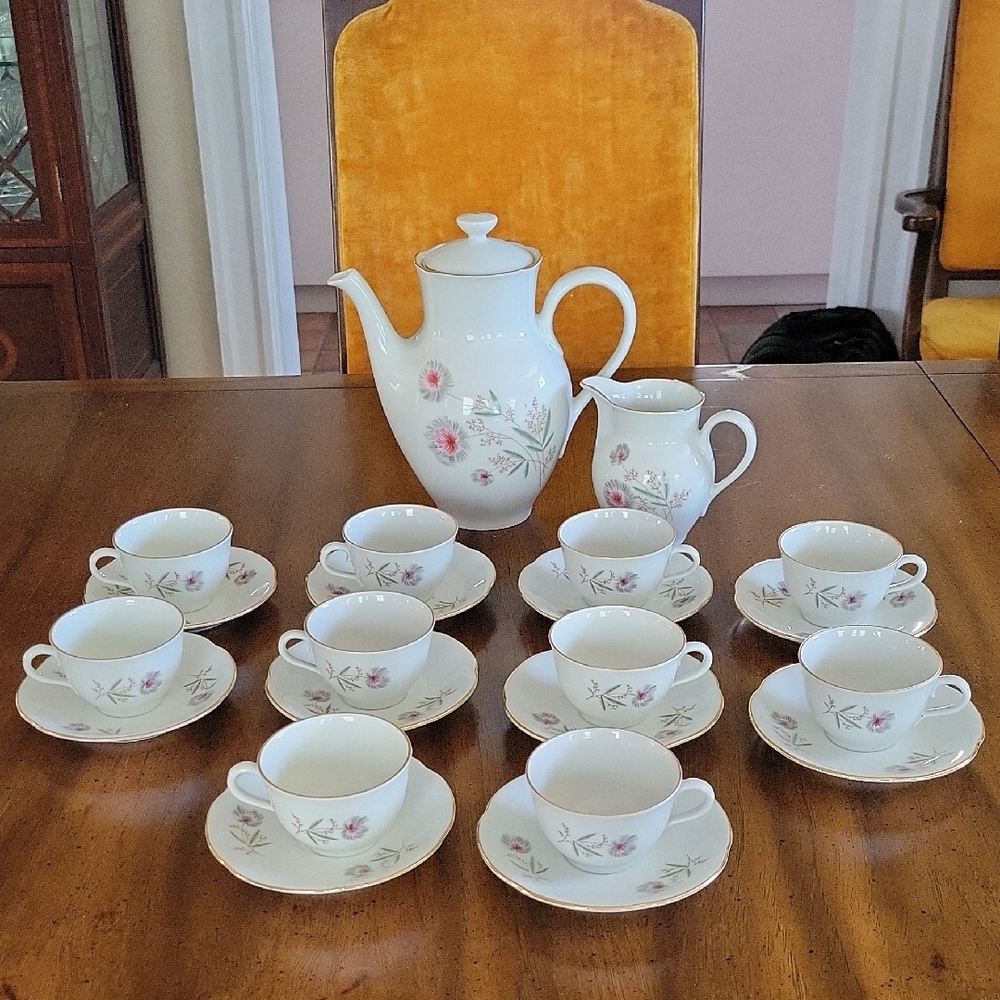 Richard Ginori Vintage Floral Porcelain Tea Set - White with Pink Flowers